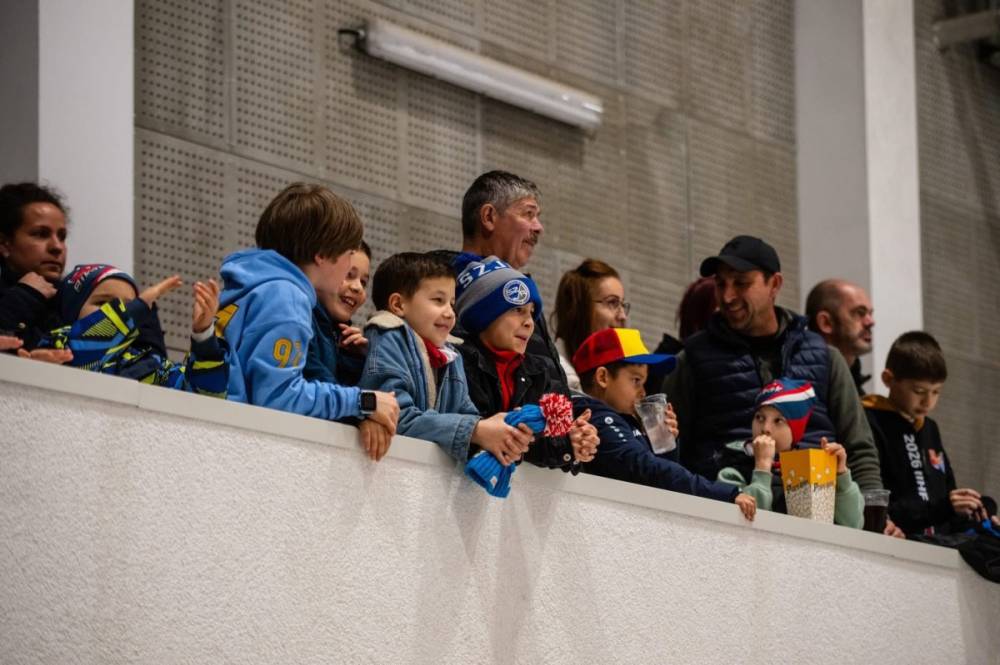 Amikor a jégkorong összeköti a világot: Kézdivásárhely szívvel-lélekkel látta vendégül a vébét