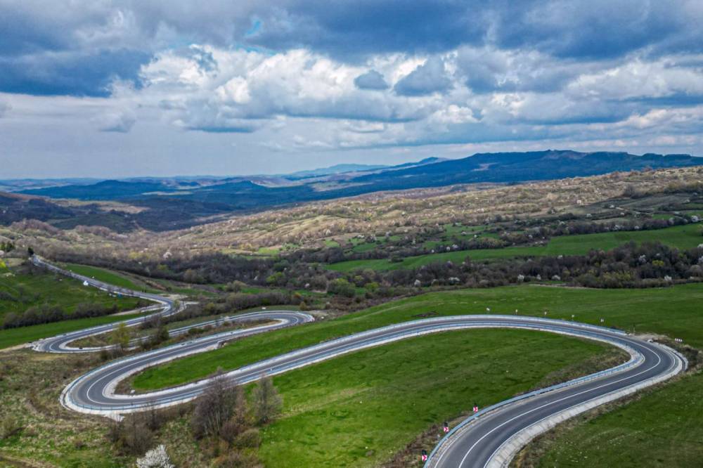 Székelyudvarhelyen a mezőny, 55 páros lesz ott Hargita Rali rajtjánál