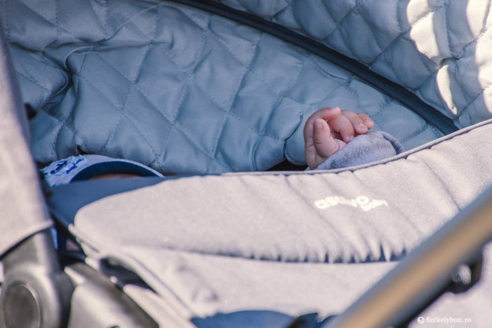 Folytatódik a lombikbébiprogram, évente 10 ezer igénylő kaphat támogatást