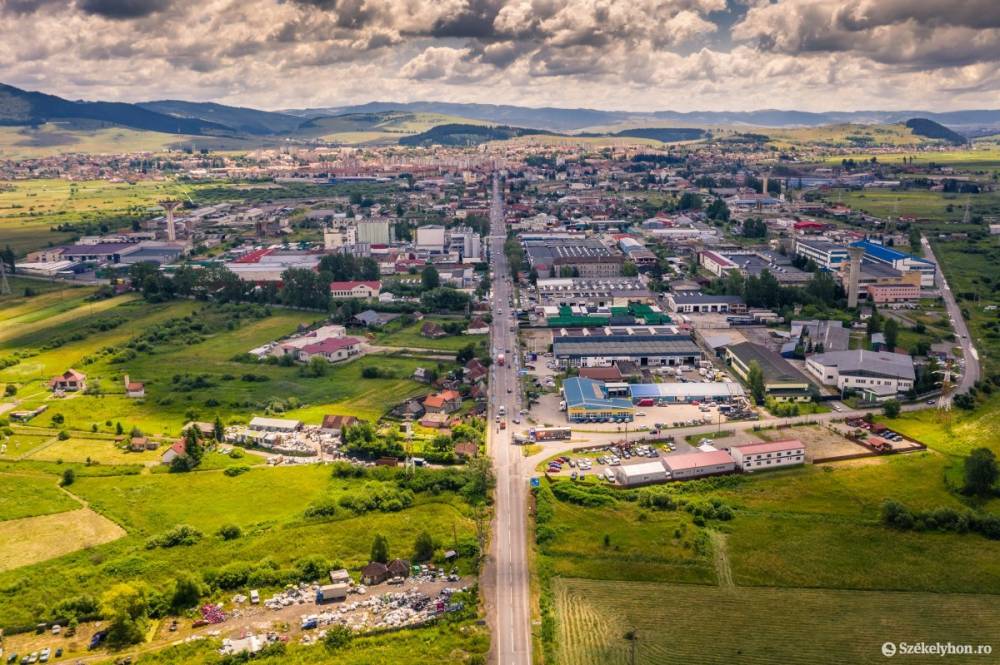 Caola-gyáregység nem, de a kőzetgyapotgyár épül Csíkszeredában