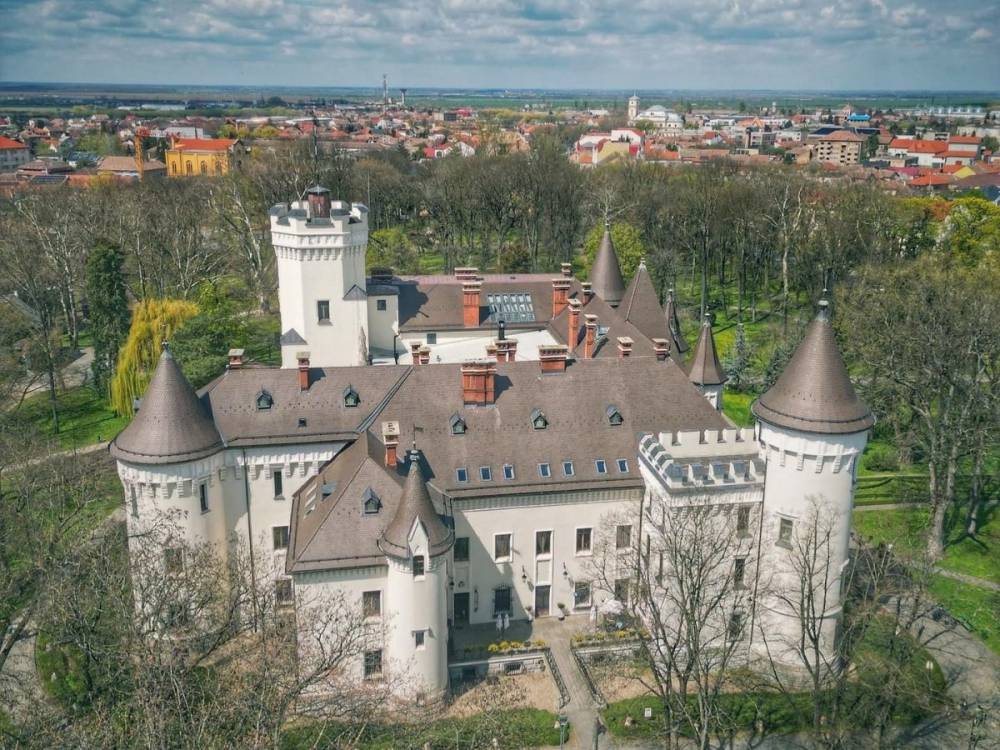 „Nem lehet, hogy ne történjen semmi”: egy város hiányérzetéből születik meg Nagykároly új fesztiválja