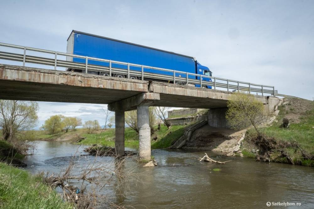 Készülnek az Olt-híd építésére, de ez a pénztől is függ