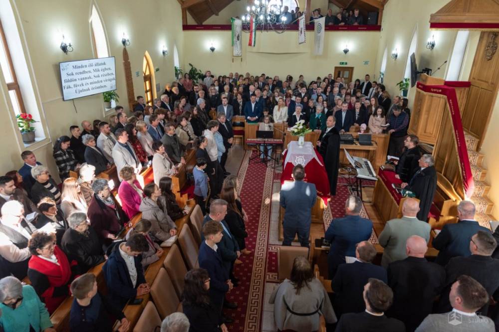 „Odaállt a résre”, gyarapodott és erősödött az idén 30 éves Szatmárnémeti-Szigetlankai Református Egyházközség