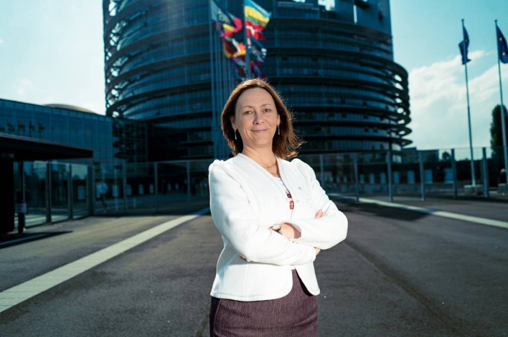 Brüsszel „vakfoltja” az őshonos nemzeti közösségek ügye: Borvendég Zsuzsanna EP-képviselő az uniós kisebbségpolitikáról