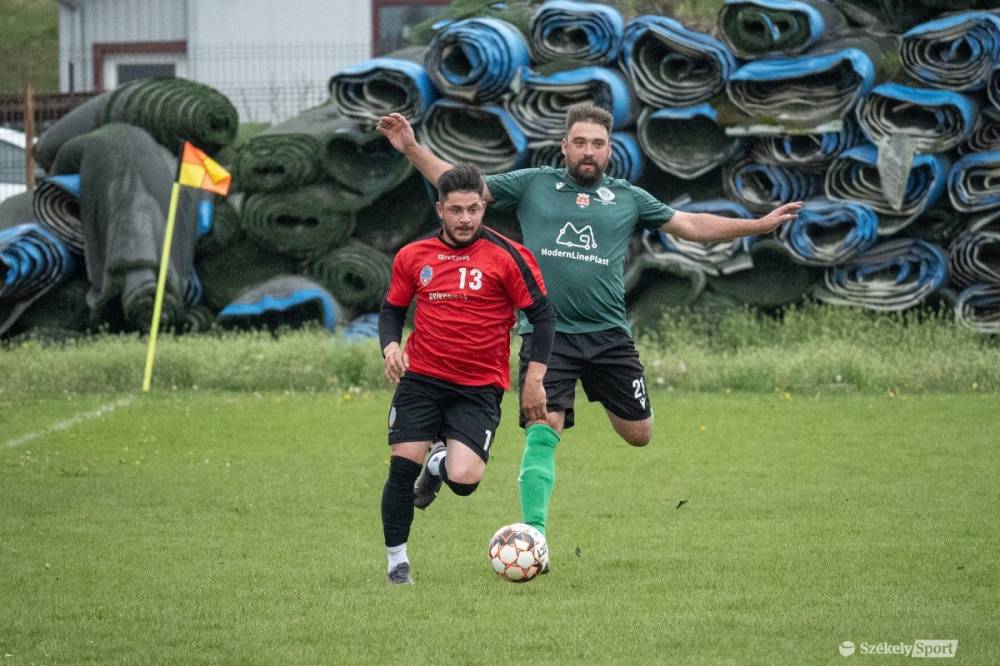 Rangadót nyert és élre állt a Tusnádi Piliske