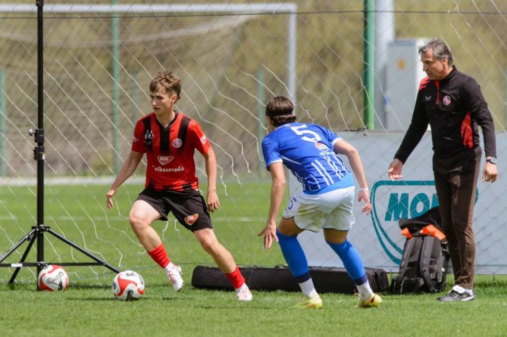 Elit bajnokságok: bronzremények az FK Csíkszeredánál, aranyérmek a Farulnál