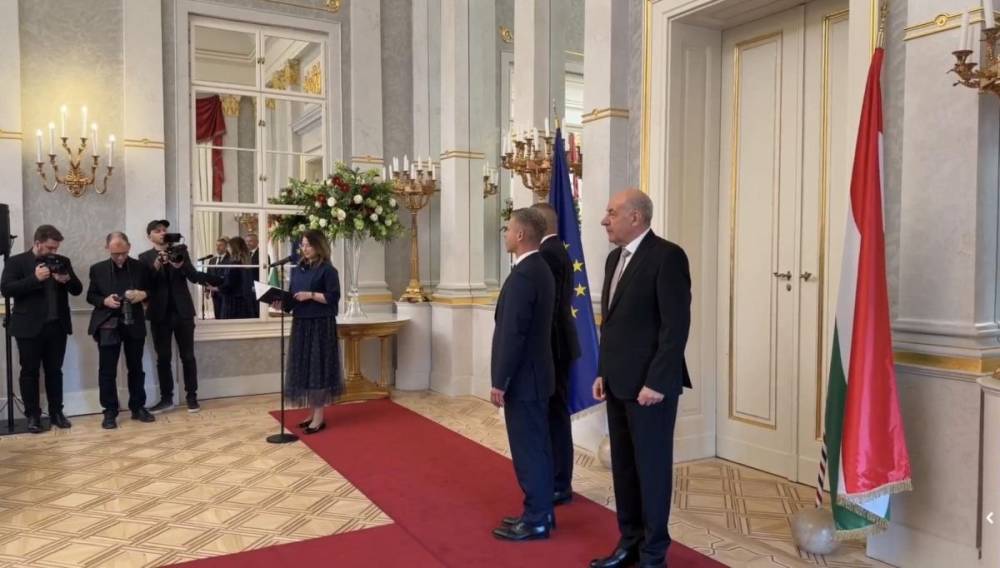 Belső vizsgálatot rendeltek el Sulyok Tamás „levágása” miatt az MTI-fotókról