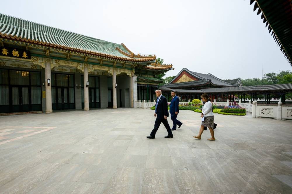 Történelmi jelentőségűnek tartják a kínai-amerikai csúcstalálkozót Pekingben