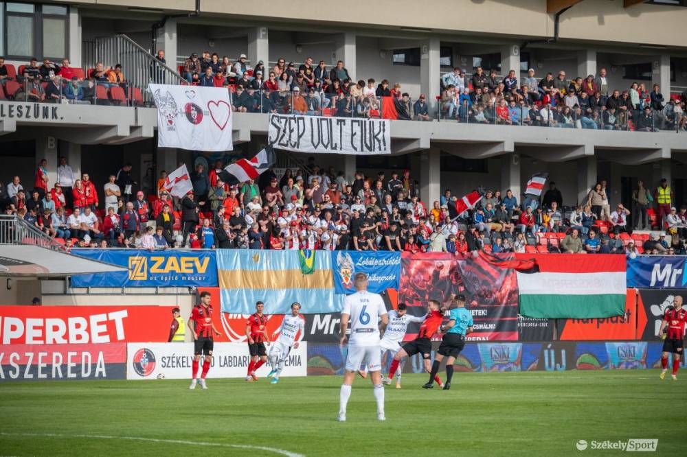 Győzelemmel búcsúzott szurkolóitól és edzői stábjától az FK Csíkszereda (videóval)