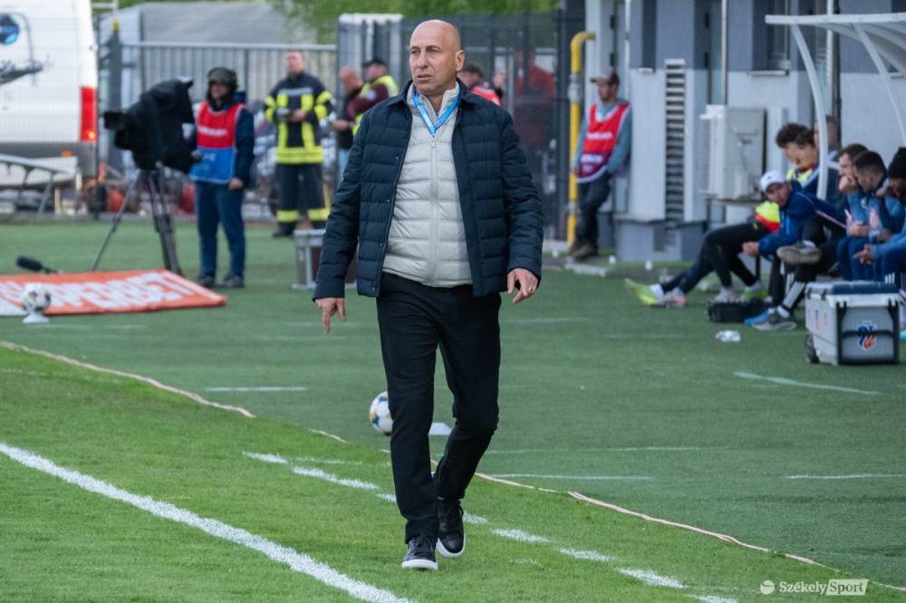 Emelt fővel távozik az FK Csíkszereda éléről Ilyés Róbert