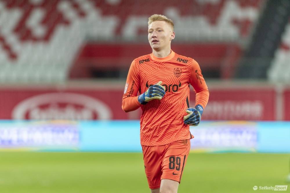Magyar játékos is helyet kapott a román válogatott keretében