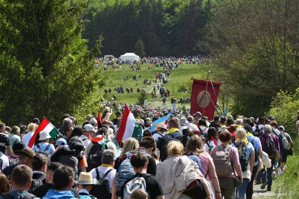 A csíksomlyói búcsú szónoka: kapaszkodjunk Krisztus kezébe, és építsük újra a jövőt