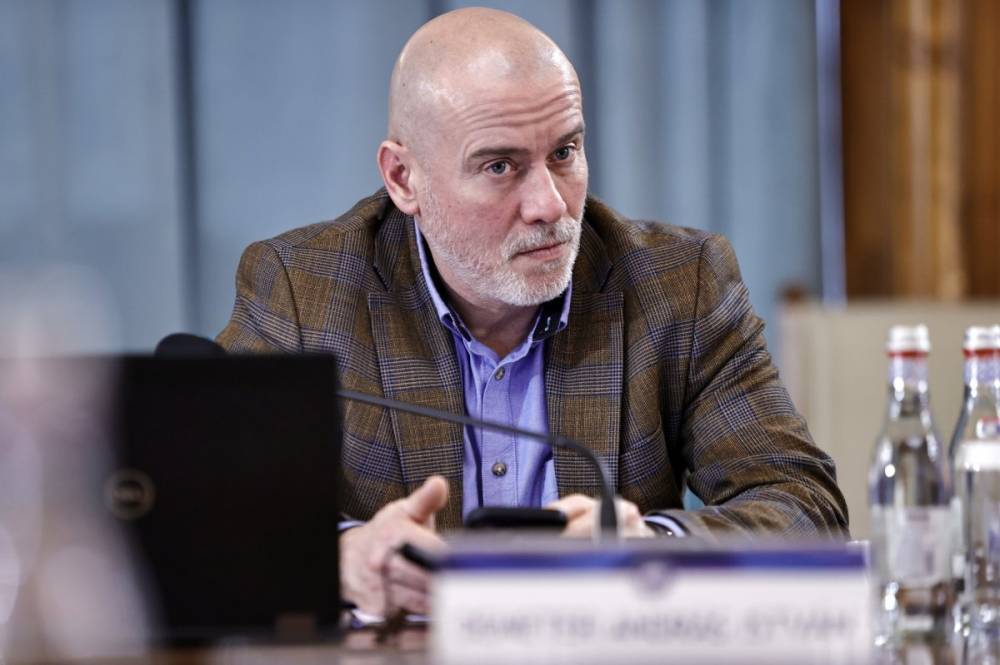 Lemondásra szólítja fel saját miniszterét az RMDSZ