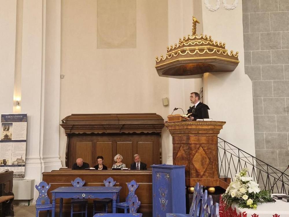 Marosvásárhelyi restaurált népi bútorok és adományozóik
