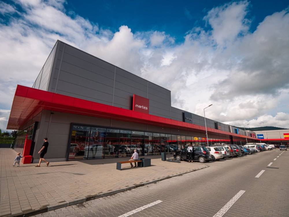 Gazdát cserélt a csíkszeredai bevásárlóközpont