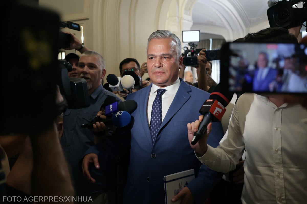 Veștea nem mond le a kormányalakítási megbízatásról, az AUR támogatását sem utasítja el
