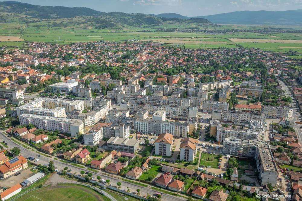 Aggályokat vet fel az ifjúsági főváros program finanszírozásáról aláírt egyezség Gyergyószentmiklóson