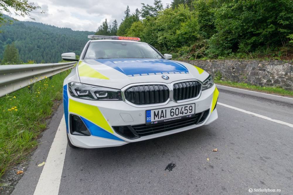 Van, aki forgalomból kivont autóval, és van, aki ittasan vezet