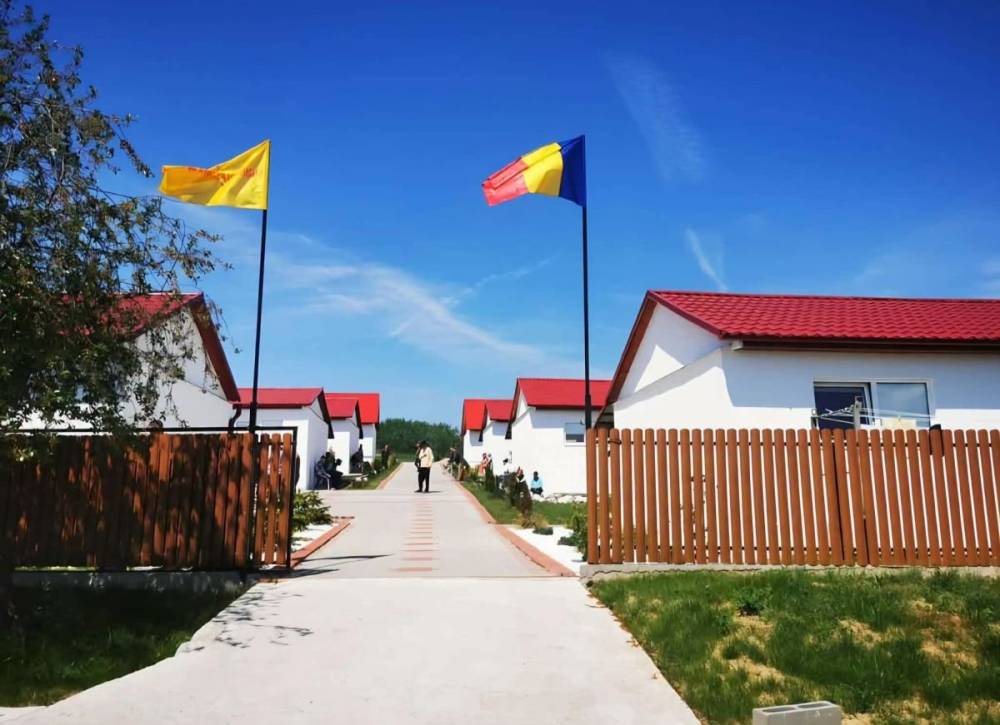 Menhelybotrány: iratok nélkül, ismeretlen betegségekkel érkeztek az áthelyezett gondozottak Maros megyébe