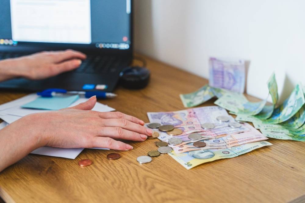 A Sanitas bírósági úton elérte a bértörvénytervezet elfogadási eljárásának felfüggesztését