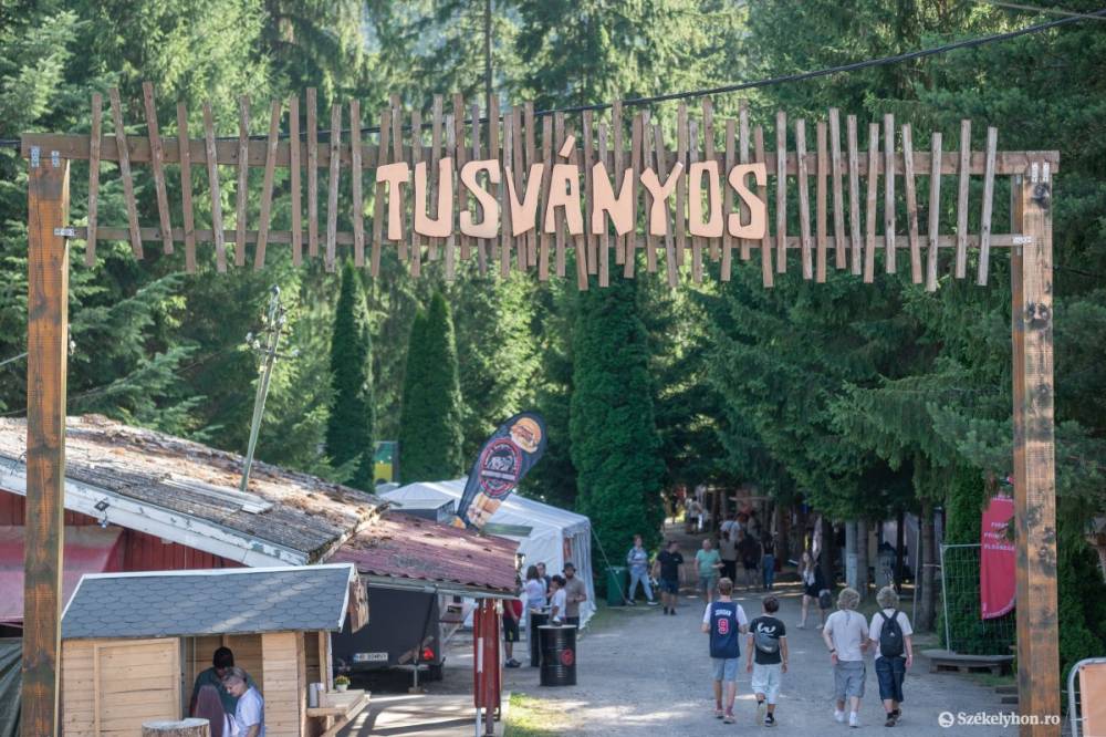 „Tusványosnak vissza kell térnie gyökereihez” – Elrajtolt a 35. Bálványosi Nyári Szabadegyetem és Diáktábor