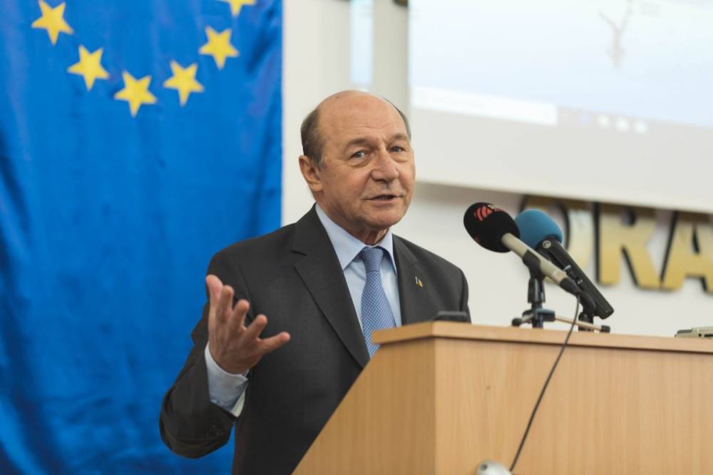 Ukrajna hatalmas károkat okoz Romániának és Európának a volt román elnök szerint