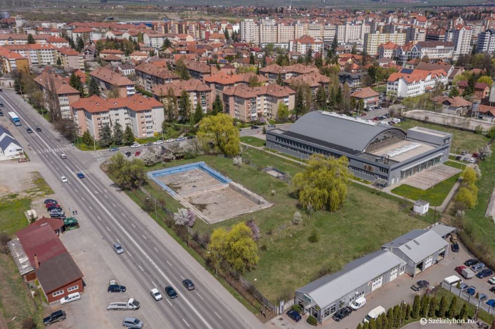 Pályázati lehetőségekre várnak – messze még strandépítés Csíkszeredában