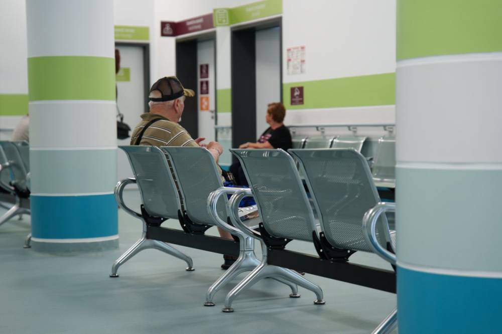 Elkezdődött a sztrájk, jelentést kért a munkát beszüntető kórházakból az egészségügyi minisztérium