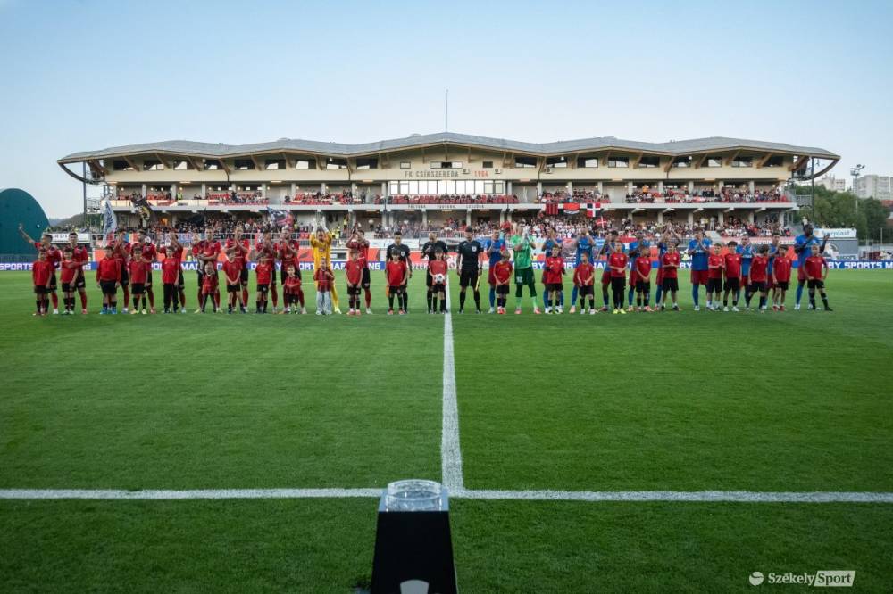A stadionban kevesen, a tévék előtt a legtöbben követték az FK Csíkszereda–FCSB meccset