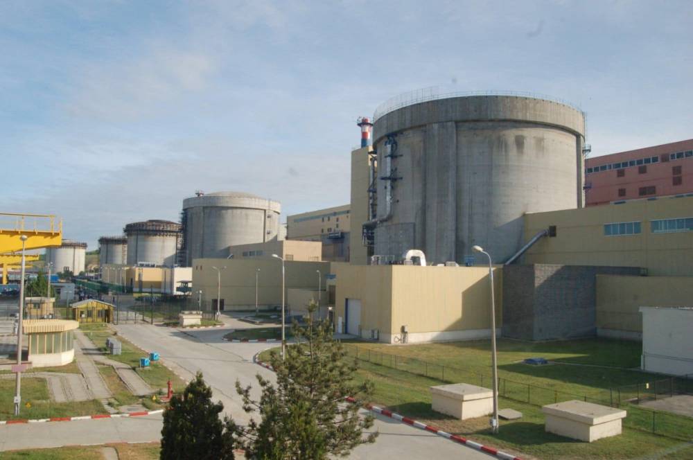 Egyelőre mégsem állítják le teljesen a cernavodai atomerőművet