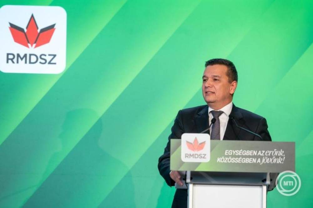 Kormánytöbbség kialakításán dolgozik a PSD elnöke