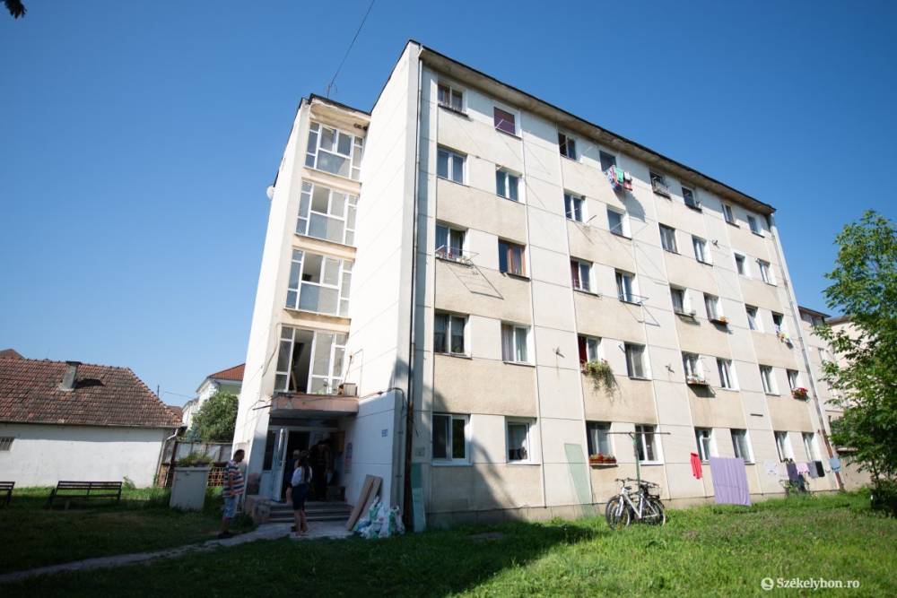 Agresszió, tartozások és javítások a székelyudvarhelyi szociális tömbházakban