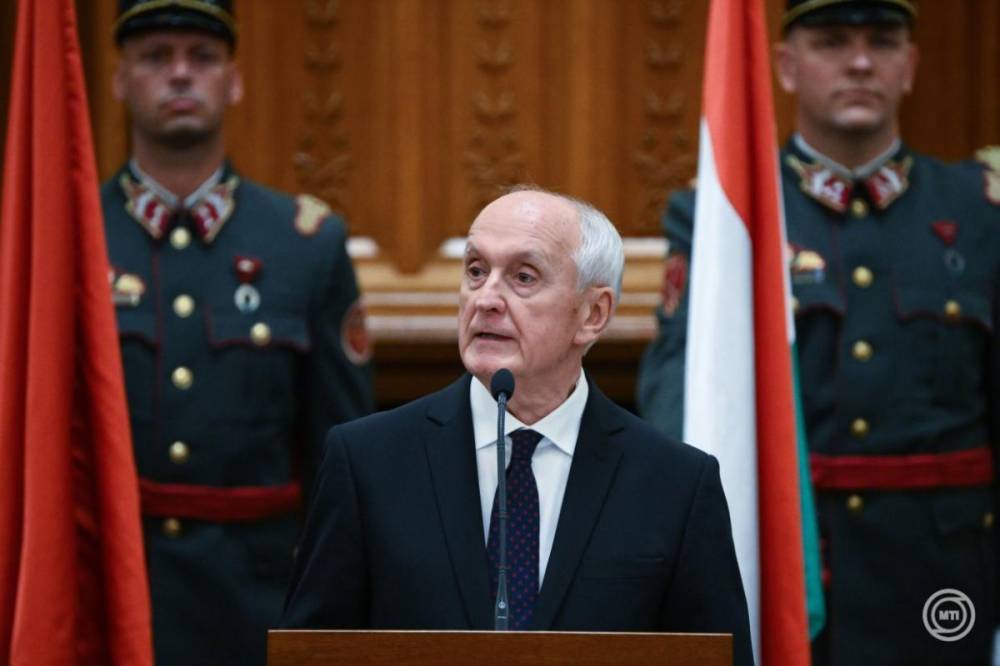 Mától Baka András Magyarország köztársasági elnöke