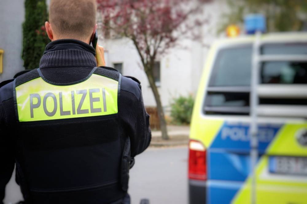 Romániába vezetett egy Berlin melletti fegyverraktár ügye, az orosz titkosszolgálat merényleteket tervezhetett