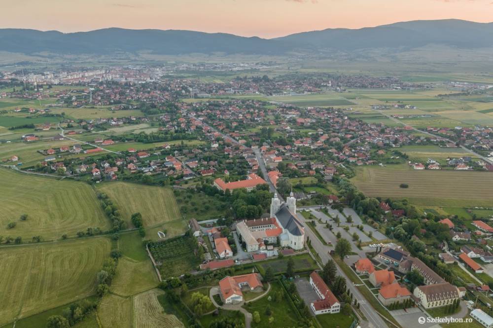 Medve járt Csíksomlyón hétfőn este
