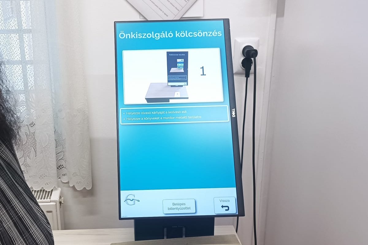 Akár éjjel is átvehetők lesznek a könyvek a könyvtári automatából