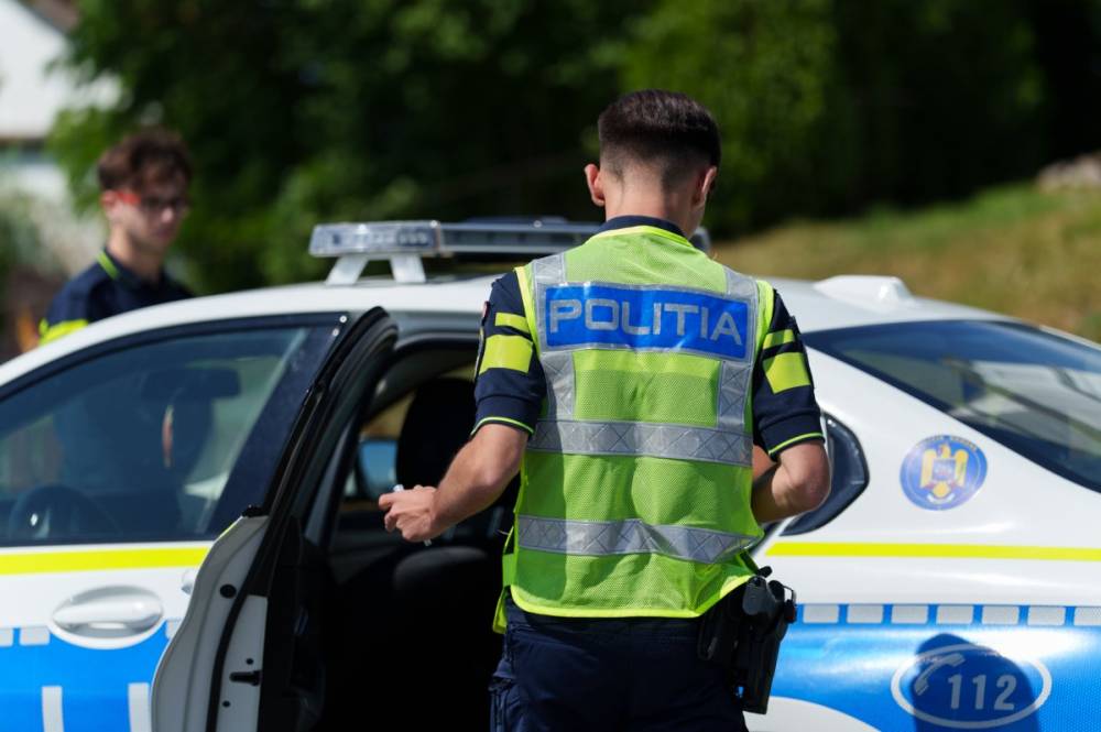 Három jármű ütközött Sepsiszentgyörgyön, egy embert a helyszínen vizsgálnak