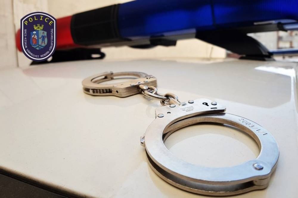 Nem elég hogy ingyen dolgoztattak kiszolgáltatott embereket, még a nyugdíjukat is megszerezték