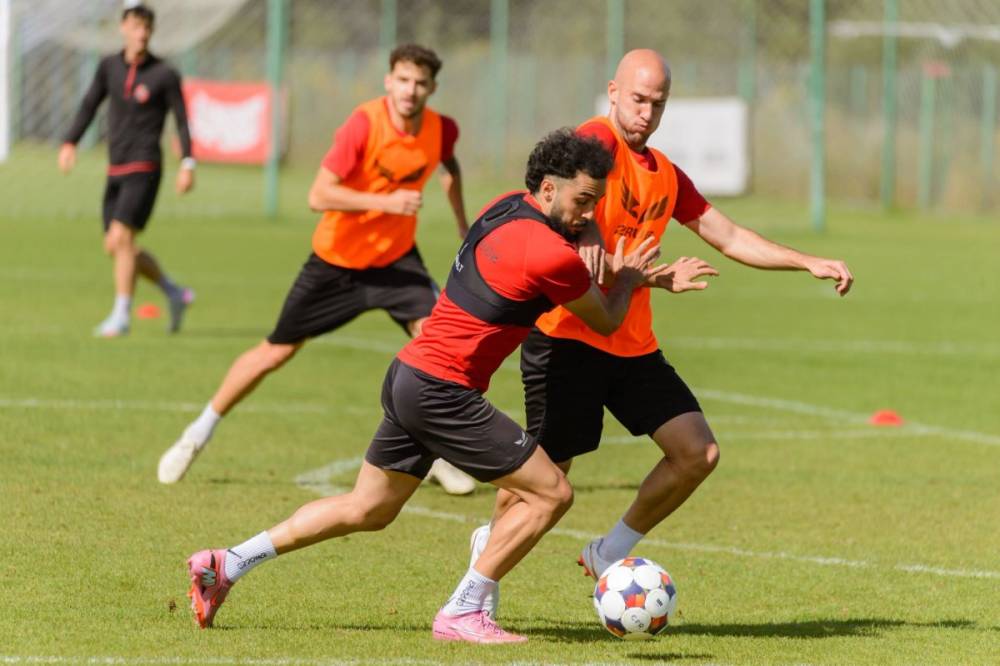 Újra edzésben Jebari, de az FK kulcsemberének visszatérése még várat magára