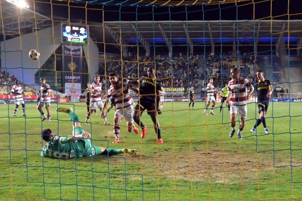 Cserére vár a gyep, de a Petrolul–FK Csíkszereda meccset még a rossz pályán játsszák