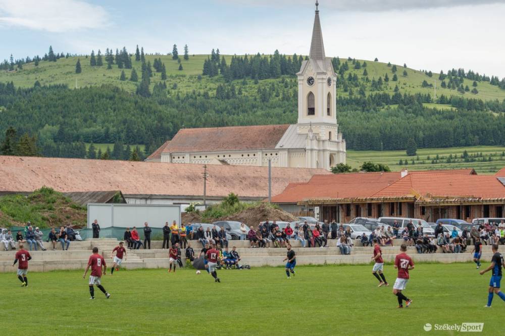 A bajnokot fogadja a Loki, nagyüzem a Hargita megyei focipályákon