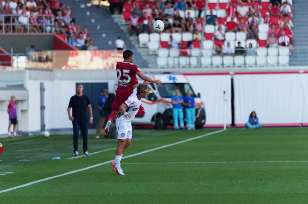 Sepsi OSK–Kolozsvári CFR a Szuperligában, négyes döntő a jégkorong Román Kupában
