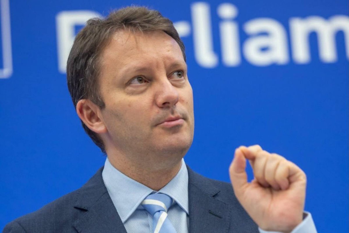 Mureșannak van egy egyszerű javaslata a kormányválság feloldására