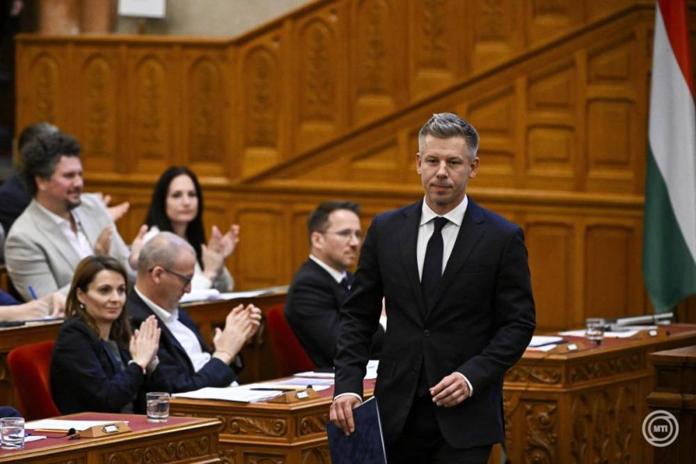 Magyar Péter: hétfő délelőttre összehívják az Országgyűlés rendkívüli ülését a mentelmi jogok felfüggesztése ügyében