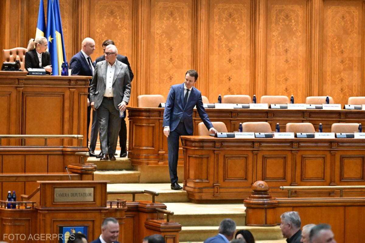 Készülhet kormányra az AUR?