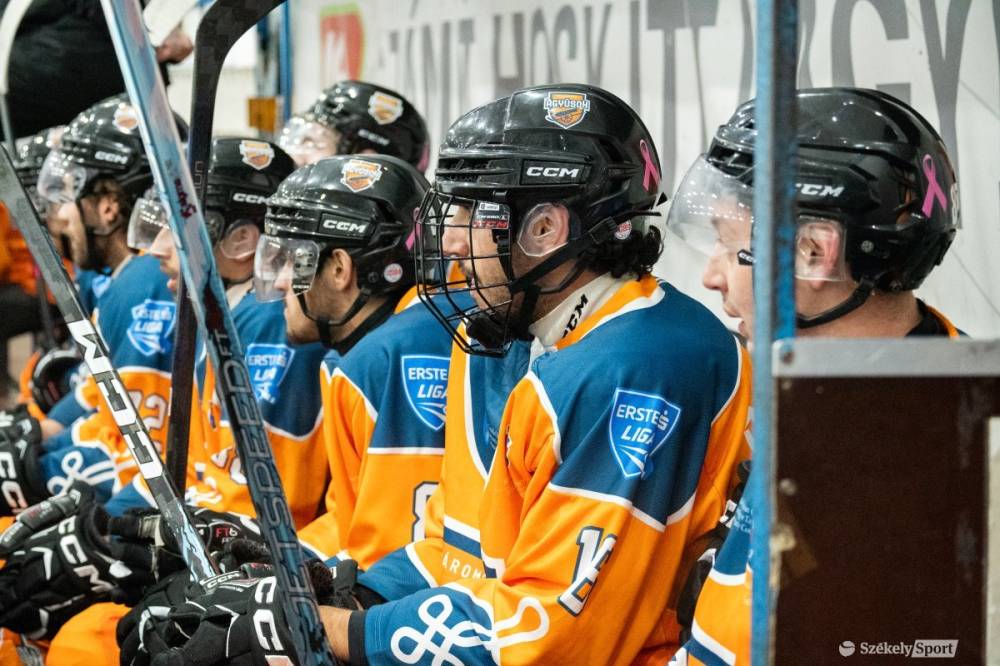 Eltiltottak egy játékost a Csíkszeredai Sportklub–Háromszéki Ágyúsok hokimeccs után (videóval)