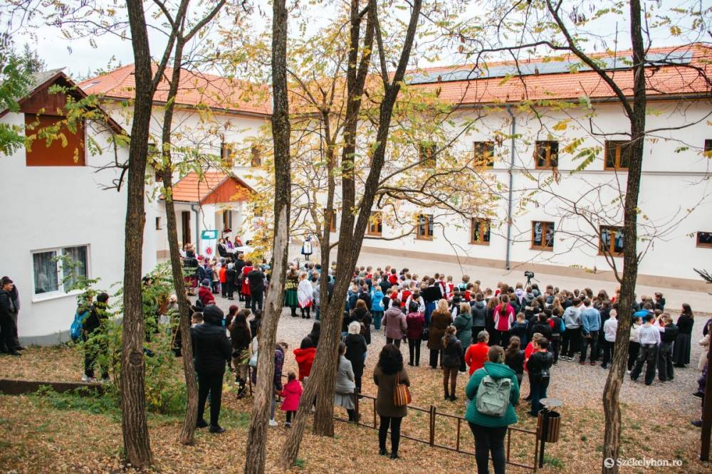 Kettős épületavató Szentegyházán: megújult az egyik óvoda és iskola